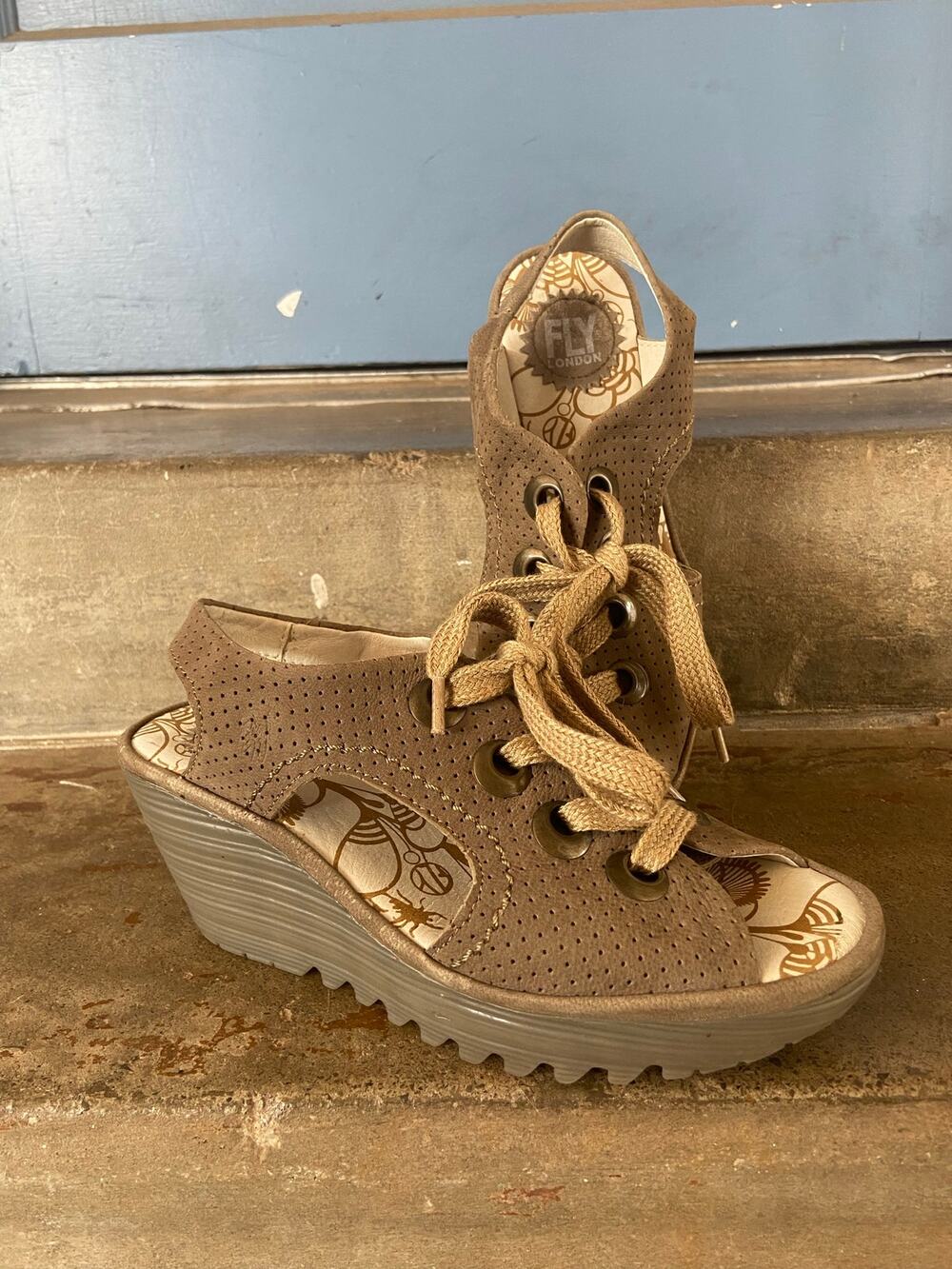 Fly London Ylva taupe perforated leather lace up platform wedge sandal-size 36